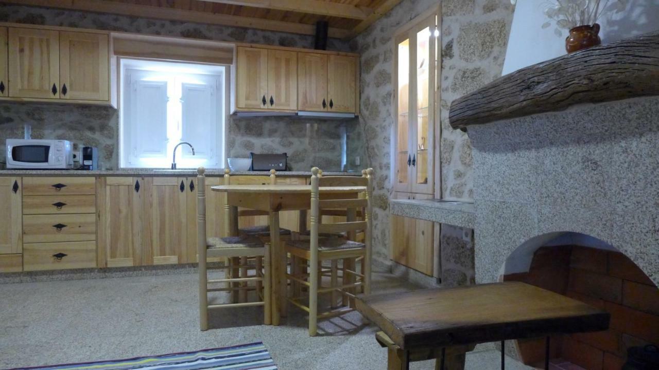 Casas Da Villa - Monsanto - Oliveira E Videira Relva  Exteriör bild